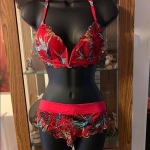 VS PINK Date Bra Sz Small & Panty Sz L Set